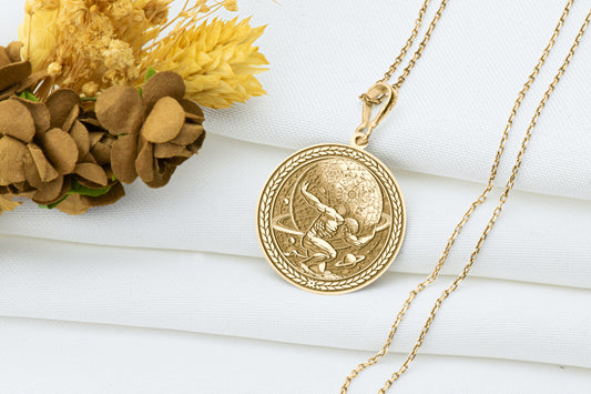 Atlas Pendant