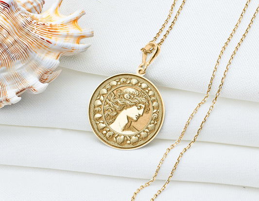 Venus Pendant Necklace: Greek Goddess Jewelry